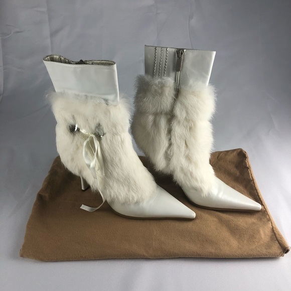 Limi Lianei Rabbit Fur booties boots in white - Picture 2 of 9